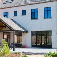 Cire Bed and Breakfast, hotelli kohteessa Meerhout