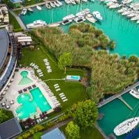 Hotel Golden Lake Resort: Balatonfüred şehrinde bir otel