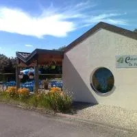 Camping Adults Only La Croix Badeau, Hotel in Soulaines-Dhuys