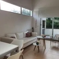 Punta vacaciones -piscina solo en vacaciones y fines de semana largos-، فندق في لاس جافيوتاس