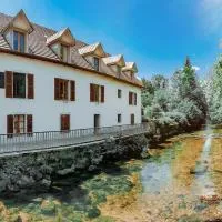Auberge de la Rivière: Foncine-le-Haut şehrinde bir otel