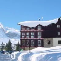 SNÖ Hotel Candanchú – hotel w mieście Candanchú