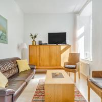 Apartment with large communal terrace