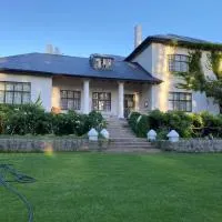 Dwarsvlei Guest Farm, hotelli kohteessa Middelburg