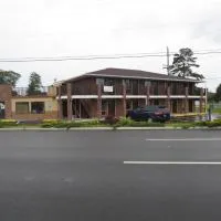 Brick Motor Inn, viešbutis mieste Brikas
