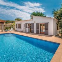 Stunning Home In Vidreres With 3 Bedrooms, Outdoor Swimming Pool And Swimming Pool