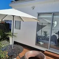 Pod bach on Tweed, hotel in Tauranga
