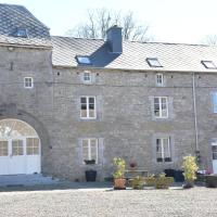 Annexe of a magnificent 17th farm tastefully renovated in the country、Ouffetのホテル