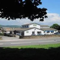 Green Acre Motel, hotel di North Cornelly
