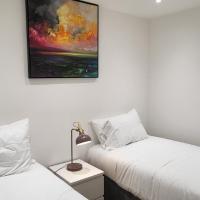 Garland Stylish Apartment 1 in Greater London