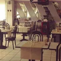 アルベルゴ リストランテ ピッツェリア ベラヴィスタ（Albergo Ristorante Pizzeria Bellavista）、Carennoのホテル