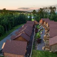 The Lodges at Sunset Village, hôtel à McHenry