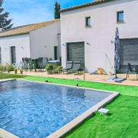 Nice home in Malaucène with WiFi, Outdoor swimming pool and 4 Bedrooms
