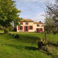 Maison à moins de 10 mn du Puy du Fou, hotell sihtkohas La Verrie