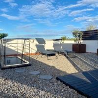 Atico con terraza y piscina Sant Pere Pescador