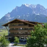 Sporthotel Zugspitze โรงแรมในแลร์มอส