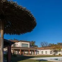 Casa Rural Los Tres Lugares, hotel i San Martín de Trevejo