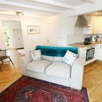 The Granary Cottage, hotel din Llangranog