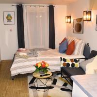 Apartment at Paris-Defense Arena Free parking by Servallgroup, hotel in Courbevoie