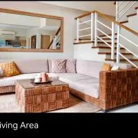 Pico de Loro 2 BD Garden Loft with Lagoon View, hotel din Nasugbu
