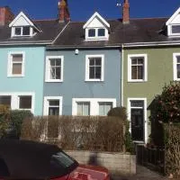 Lovely Victorian town house close to the sea., hotel Bangorban