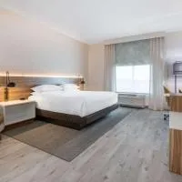 Wyndham Garden Orlando Airport - Free Airport Shuttle - PARK N' FLY Available, hotel v Orlandu