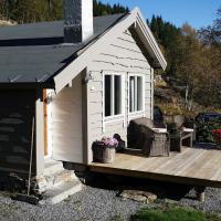 7 person holiday home in RSTA BRUNGOT, hotell i nærheten av Ørsta/Volda lufthavn - HOV i Ørstavik