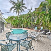 Pelican Nest, Tropical Naples Villa with Pool，那不勒斯Naples Municipal - APF附近的飯店