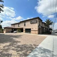 ASPIRE INN & SUITES Orange, hotel i Orange