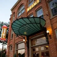 懷舊套房酒店，查塔姆的飯店