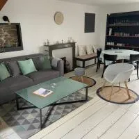 Charmant appartement 4 pers au centre des remparts, hotel sa Guérande
