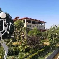 Uzumfermer Hotel & Winery, ξενοδοχείο στην Τασκένδη