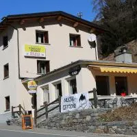 Hotel Sfazù, hotel a Poschiavo