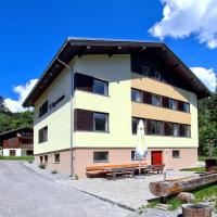 Holiday Home Runnimoos-3 by Interhome, hotel di Laterns