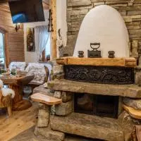 Groń-Kameralny domek z jacuzzi w górach-Osada Jaworzyny, hotel di Tokarnia