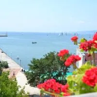 Family Hotel Magnolia, hôtel à Balchik