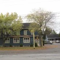 hôtel Fleurs Karaïbes, hotel a Saint-Alexandre-de-Kamouraska