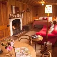 Red Cottages Staveley, hotel a Staveley