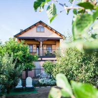 4 bedrooms house with wifi at Tedejo