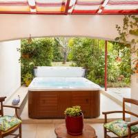 Sumptuous house of 120m with GARDEN and JACUZZI, hotel near Carcassonne Airport - CCF, Carcassonne