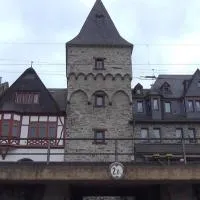 Kranenturm hotel: Bacharach'ta bir otel