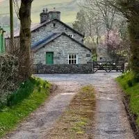 Cross Haw Cottage, hotelli kohteessa Sedbergh
