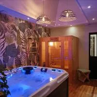 L'Entracte et son spa privatif、Esquelbecqのホテル