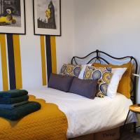 Kew Gardens - Private Double Room Richmond London - Homestay, hotel in Mortlake, Kew Gardens