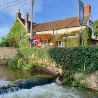 The White Horse Inn, hotel i Washford