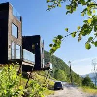 Mikrohyttene i Åkrafjorden, hotel i Markhus
