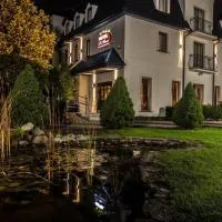 Hotel "Na Uboczu", hotel a Varsavia