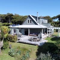 Frosty's Retreat - Great Barrier Island Home, hotell i Tryphena
