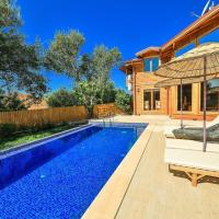 Enchanting Villa with Pool Surrounded by Nature in Kas, Antalya, hotel in Kaş