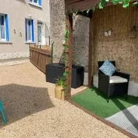 La Maison Bleue, hotel i Préveranges
